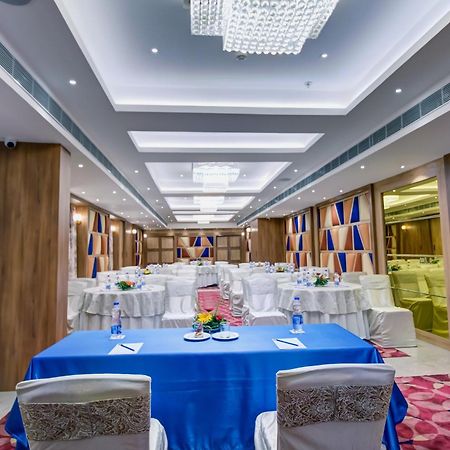 Cozzet Victoria Hotel Bhubaneswar Dış mekan fotoğraf