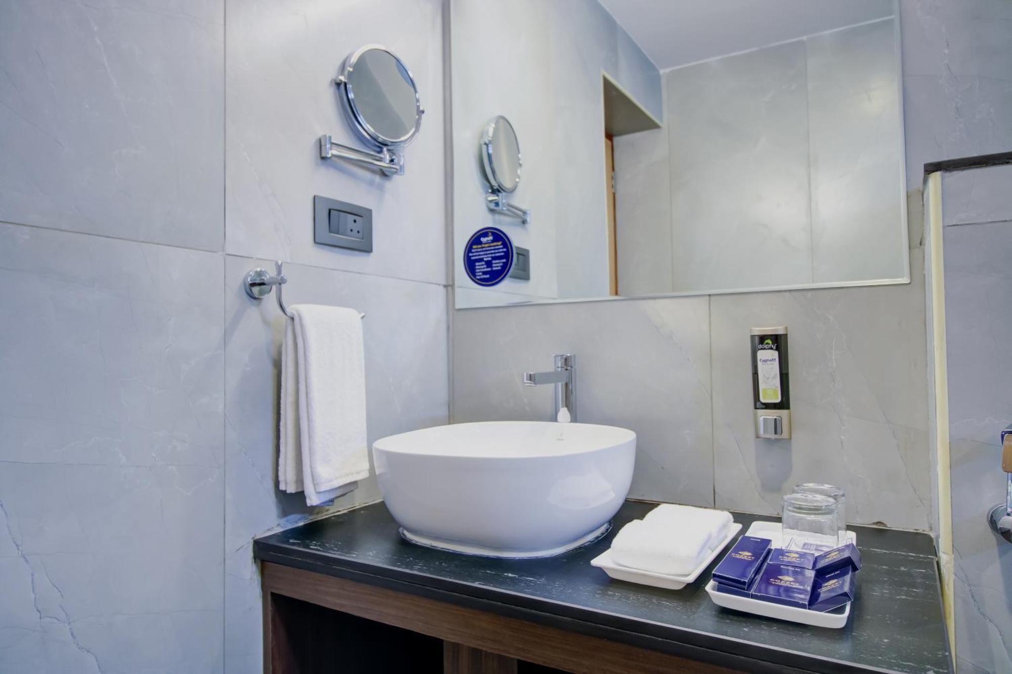 Cozzet Victoria Hotel Bhubaneswar Dış mekan fotoğraf